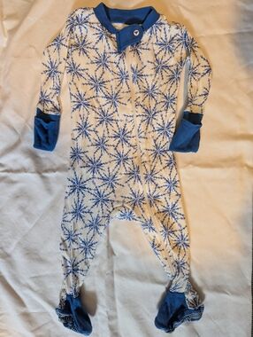 Burt's Bees Baby Snowflake Footed Pajama